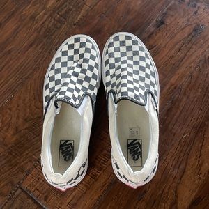 Men’s black and white checkered slip on vans size 10